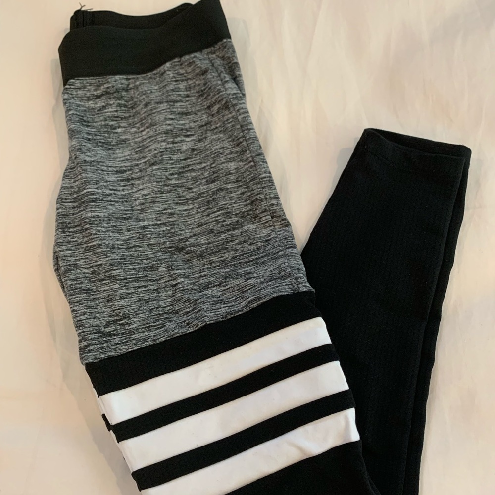 Bombshell leggings size small